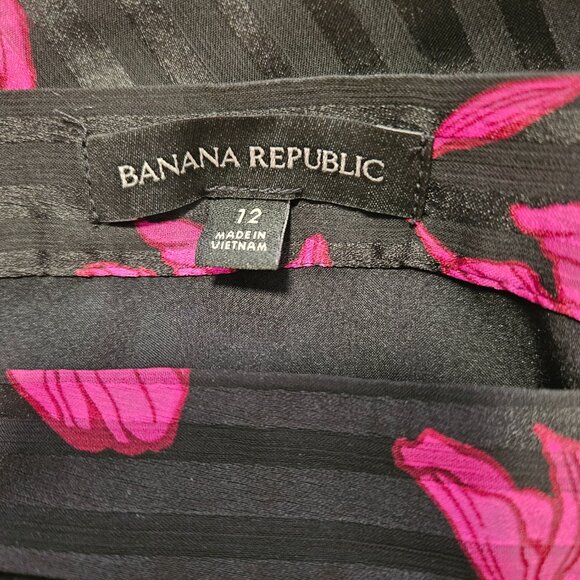 Banana Republic Black and Pink Floral Midi Skirt - Picture 10 of 12
